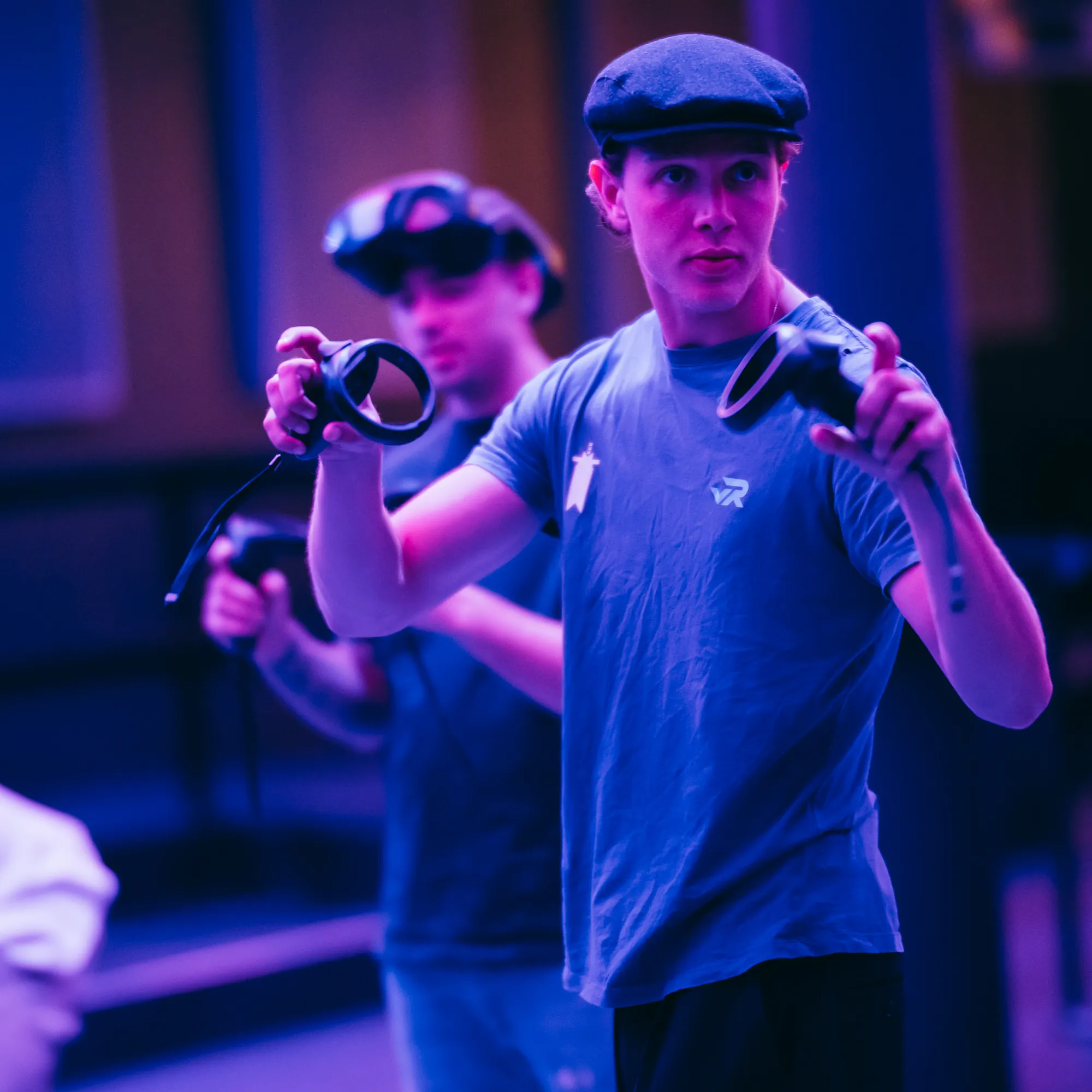 Spelers in de free-roam arena van A'DAM VR