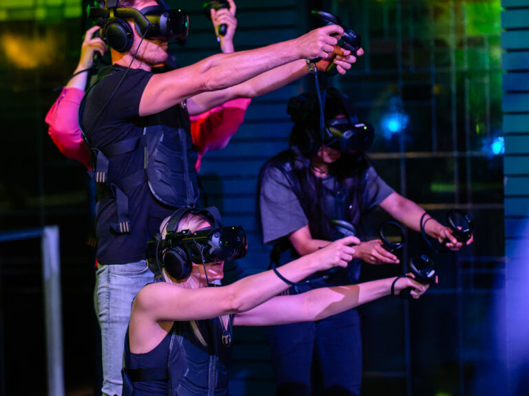 Group Zombie Shooter | A'DAM VR