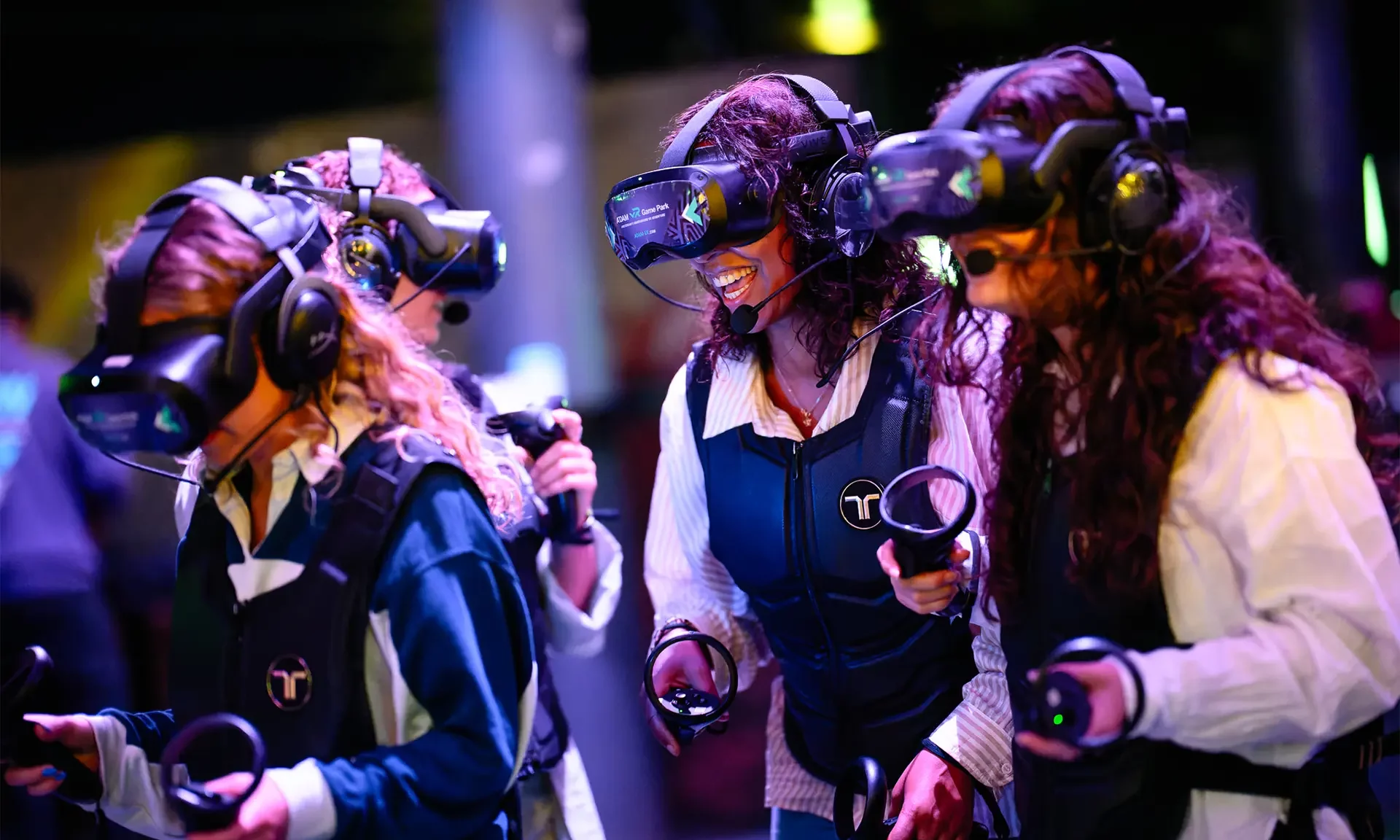 free roaming adam vr friends have fun