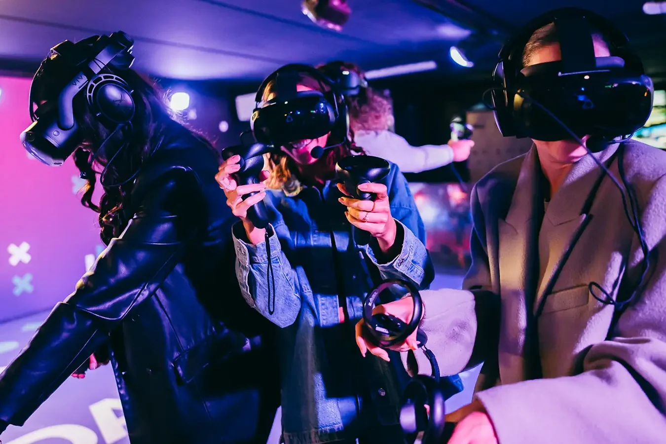 ADAM VR Game & Race Park Free Roaming VR