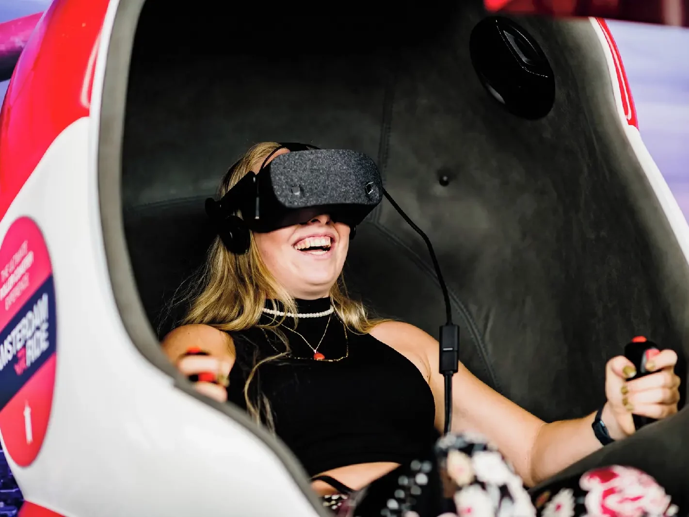 Amsterdam VR Rollercoaster Ride Experience feel good