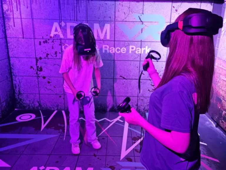 Hallucination VR Escape Room A'DAM VR Game & Race Park