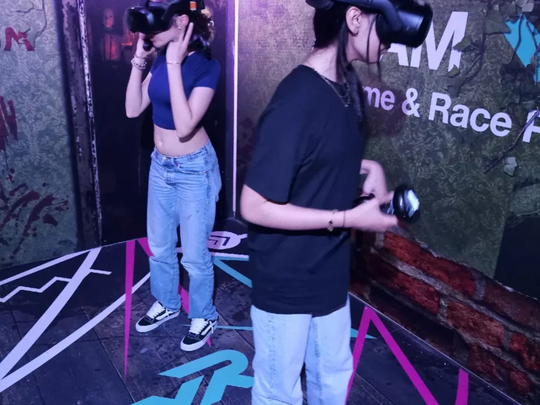 The Dolls Room VR Escape Room A'DAM VR Game & Race Park