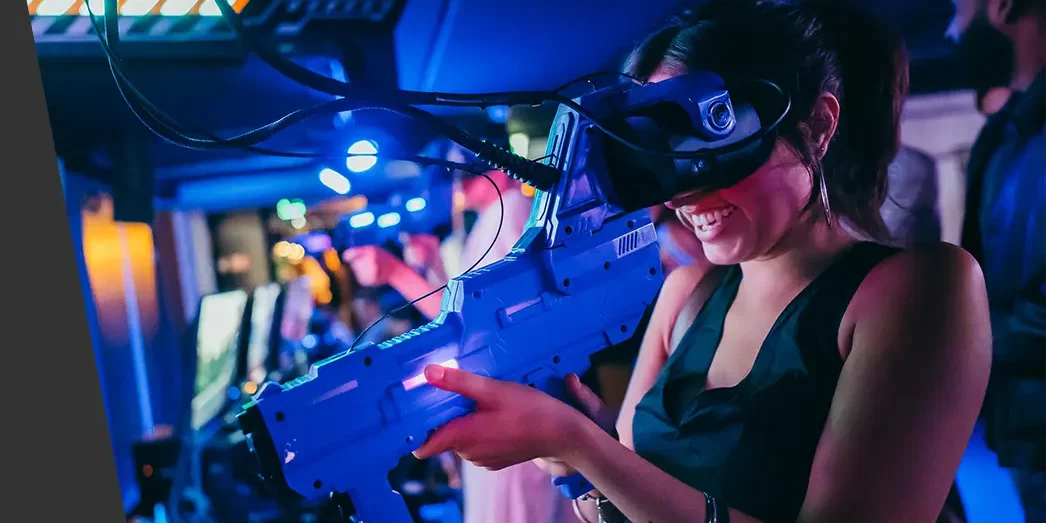 VR Vrijgezellenfeest ARCADE FIJN ADAM-VR Game Race Park klein budget